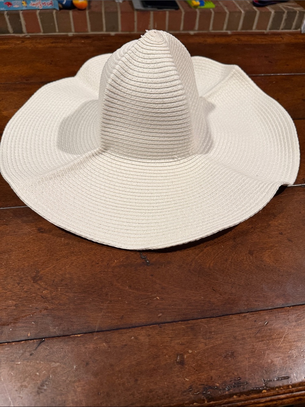 Classic Wide-Brim Sun Hat in Cream — Lightweight Women’s Beach Hat